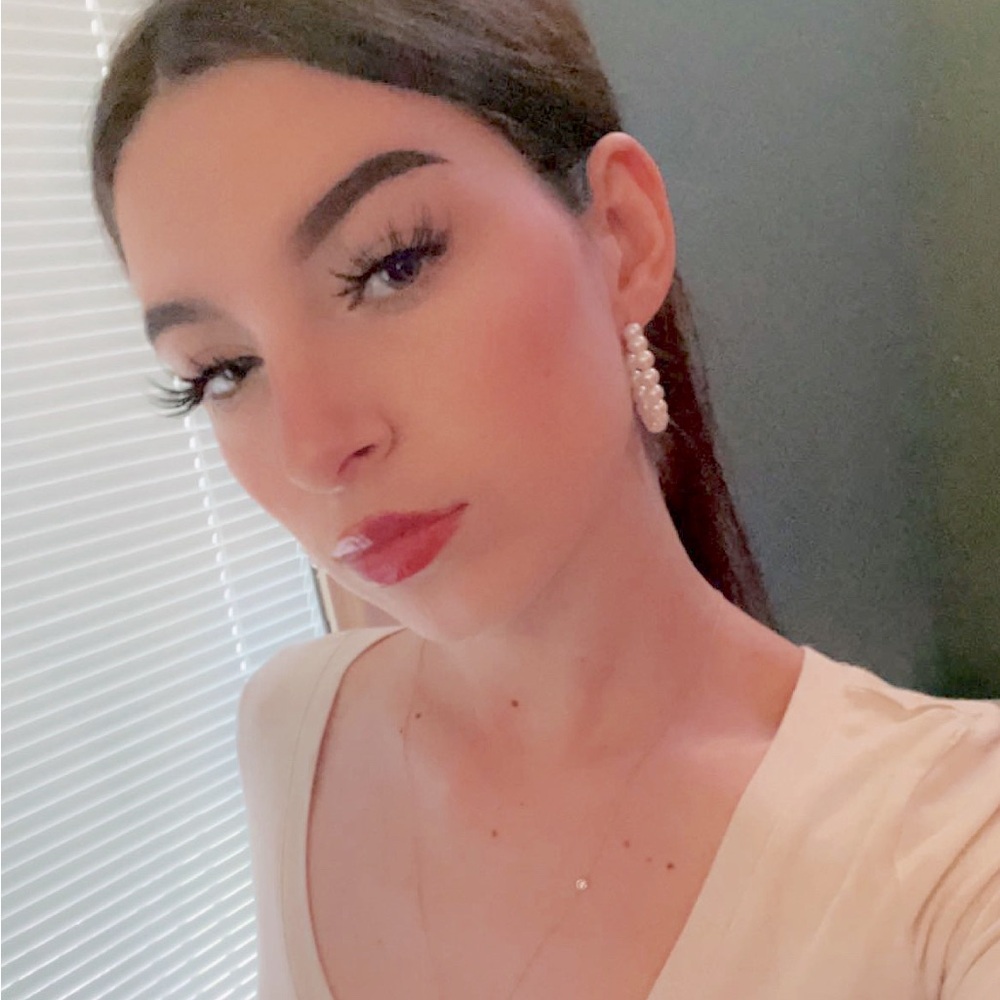 Meet your Posher, Nila